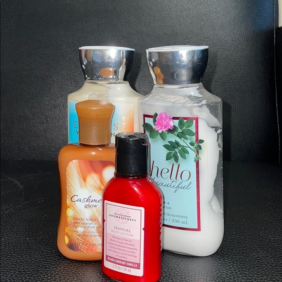 Bath & Body Works Lotion Bundle - Picture 2 of 8